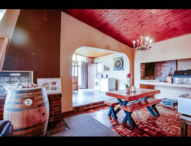4 BEDROOM FREEHOLD SOLD IN TOWNSEND ESTATE